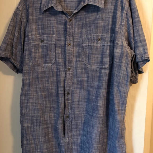 Button downs - Picture 3 of 7
